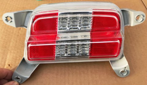 Odrazové světlo zadní levé 92405-A2650 LED Kia cee'd GT 13-