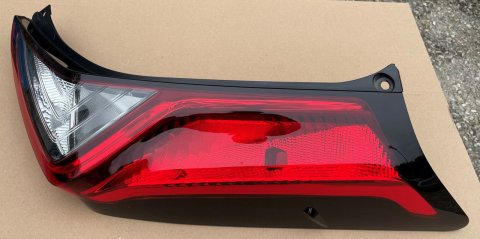 81551-0H110 Zadní pravé světlo originál Toyota Aygo II Lift 2018-21