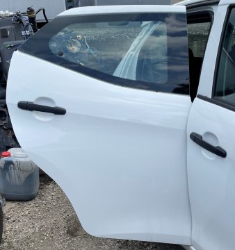 Dveře pravé zadní Toyota Aygo B4 14-22