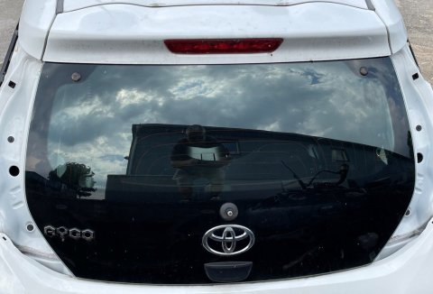 Zadní 5. dveře + sklo Toyota Aygo B4 14-22