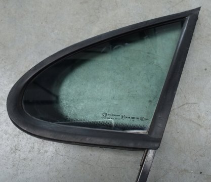 Pevné sklo 9650907980 levé přední dveře Peugeot 207 2009-2014