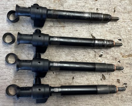9674984080 Vstřikovací tryska DELPHI 28602948 2.0 BlueHDi Peugeot, Citroën, Toyota, Opel Zafira Life