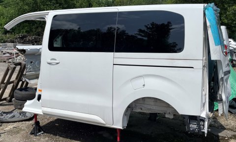 Levý zadní blatník, čtvrtka 980818608A Opel Zafira Life, Toyota ProAce, Peugeot Traveller, Citroën Spacetourer