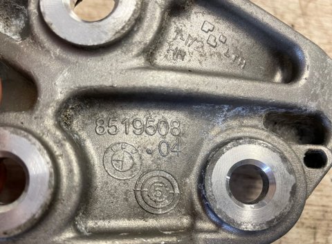 8519508 Držák motoru, originál BMW, MINI