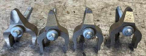 13537809798 Upínka vstřikování + Šroub 13537805256, originál BMW, MINI