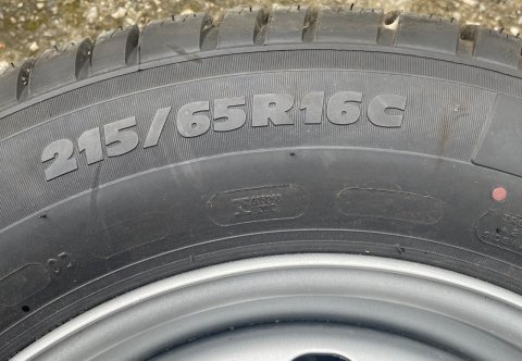 Nové plechové disky 7Jx16 5x108 ET46 + Michelin Agilis 51 215/65 R16C Toyota ProAce 06.16-