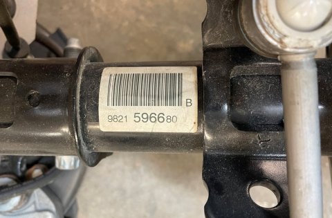 Přední těhlice s tlumičem levá, kompletní Opel Zafira Life, Toyota, Peugeot, Citroën