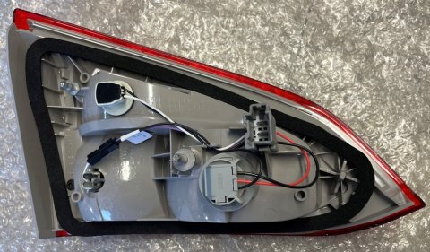 F1EB-13A602-CA pravé zadní světlo LED Ford Focus III 14-18 Kombi nové