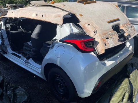 Toyota Yaris 1.5 HEV převodovka automatická 04.2024 na ND