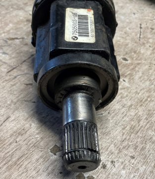 7505003 Poloosa přední levá BMW X5 E53 3.0d