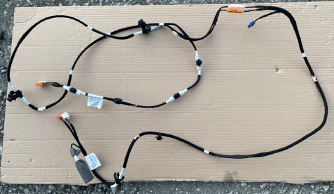 9830078180 / 9811913580 Svazek svazek pro anténu a rádio Toyota ProAce II