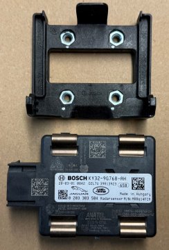 KY329G768AH Přední ACC/ Radar s adaptivním tempomatem Bosch 020330350