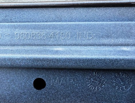 Lišta vodící kolejnice dveří levá 9808384180 originál PSA Group / Toyota ProAce