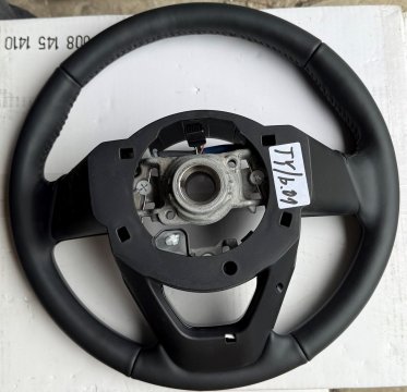 Multifunkční volant v kůži Toyota Yaris IV P21 20-