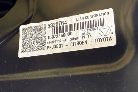 Sedačka do druhé nebo třetí řady Toyota ProAce II