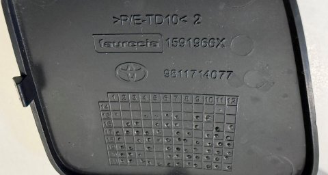 Záslepka háku do nárazníku 9811714077 Toyota ProAce II 2016-