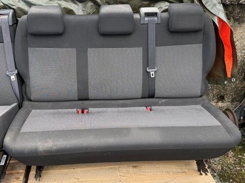 Trojsedadlo do třetí řady Toyota ProAce II