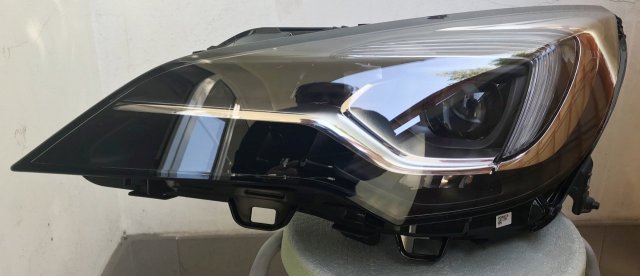 Levý světlomet 39023762 LED Matrix IntelliLux Opel Astra K