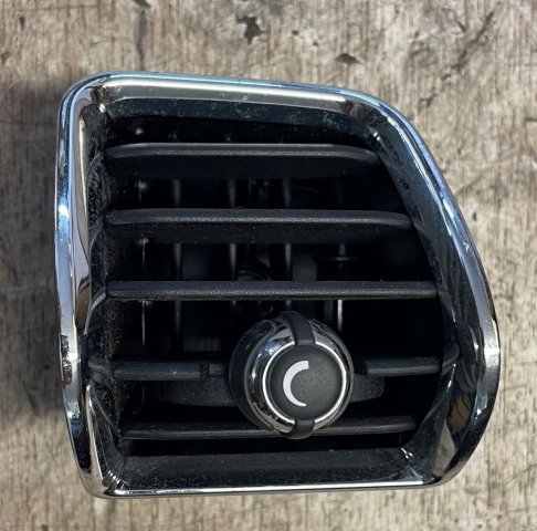 9340460 Mřížka čerstvého vzduchu, pravá chrom, originál MINI Clubman F54