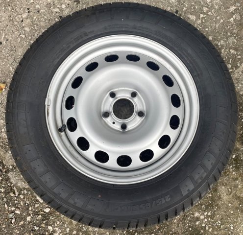 Nové plechové disky 7Jx16 5x108 ET46 + Michelin Agilis 51 215/65 R16C Toyota ProAce 06.16-